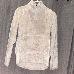 Beige North Face pull over